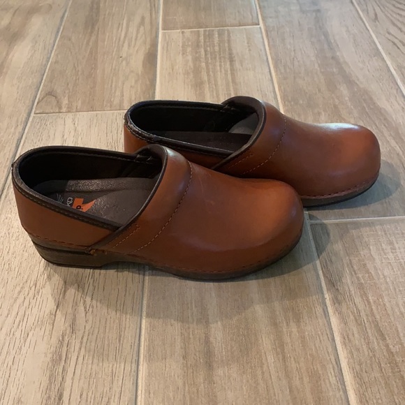 Dansko Clogs - Picture 2 of 6